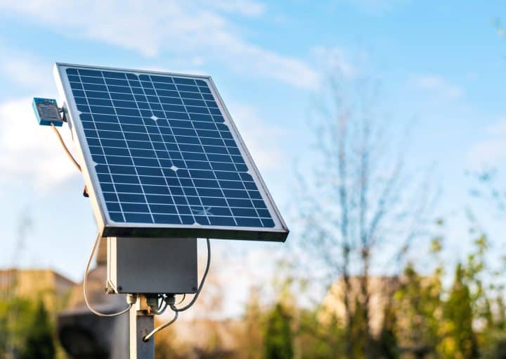 Solar powered automatic gate
